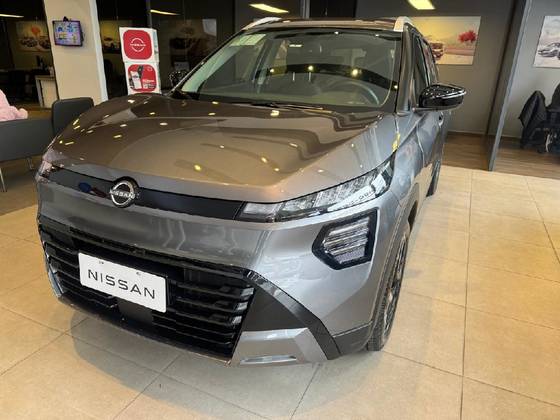 NISSAN KAIT 1.6 FLEX ADVANCE XTRONIC NISSAN KAIT 1.6 FLEX ADVANCE XTRONIC
